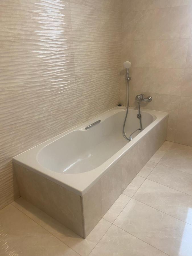 Sliema Centrally Located Apt Exterior foto